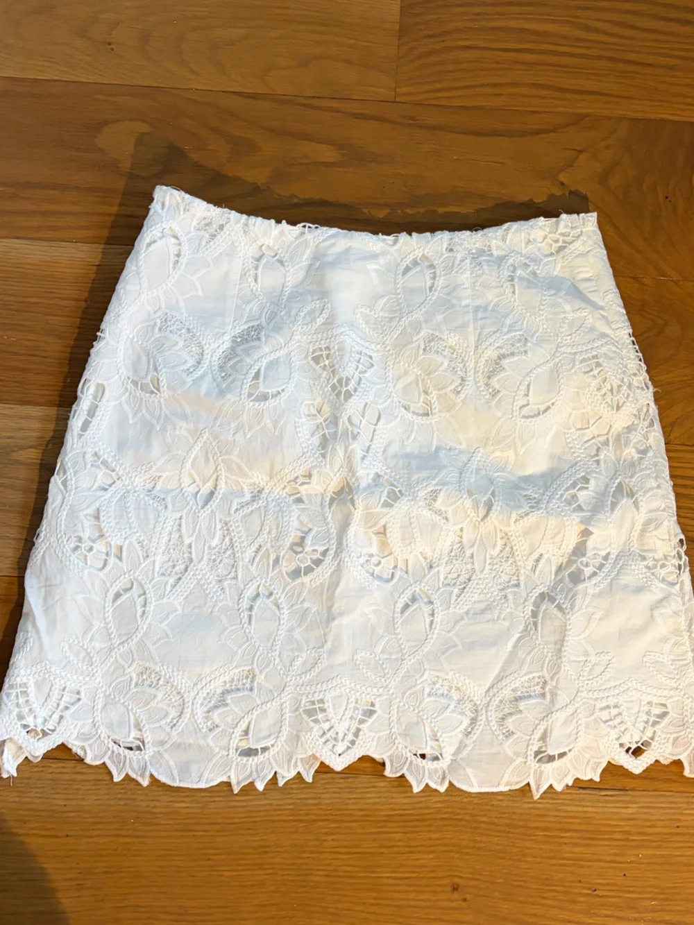 H&M feminine mini looks